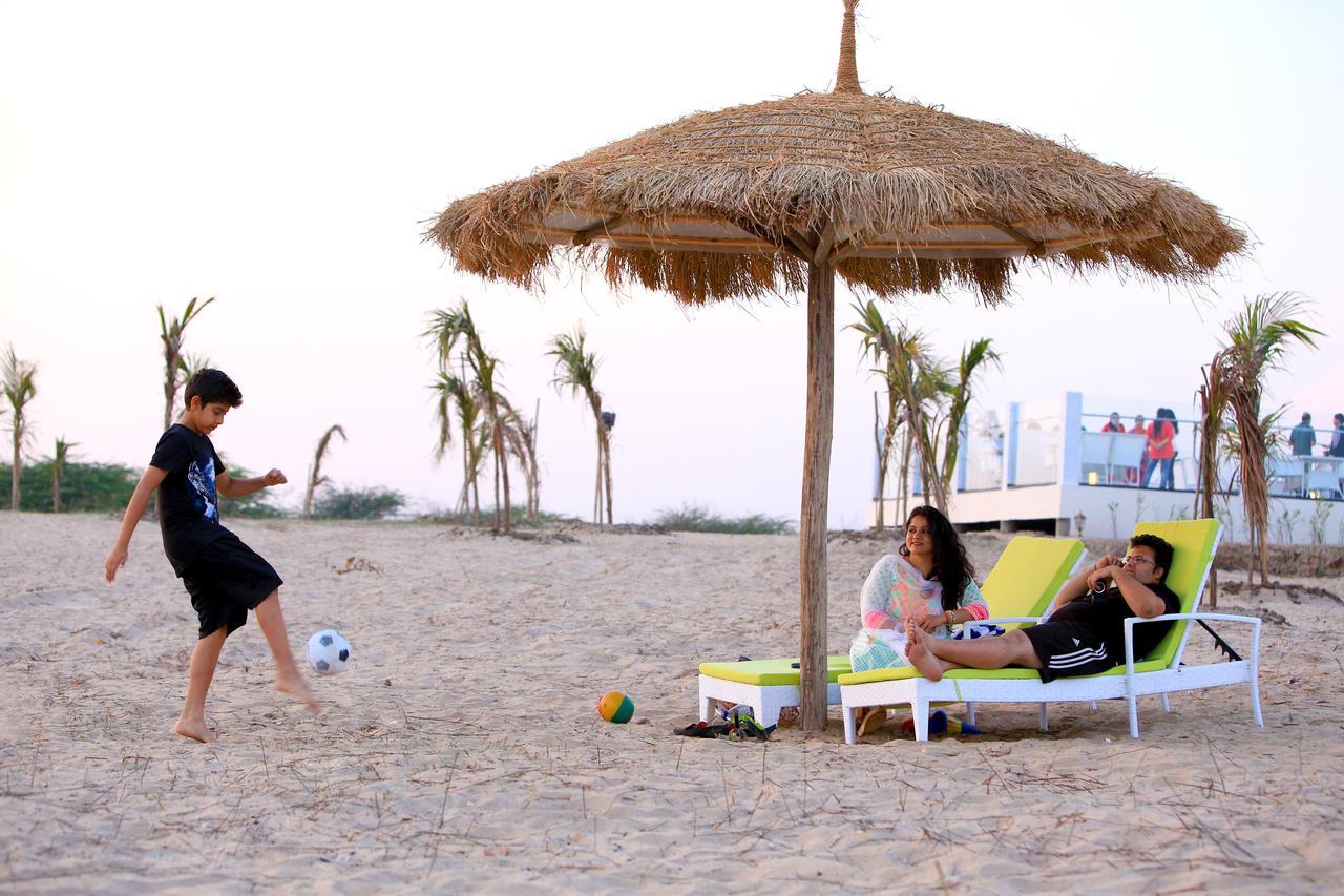 Serena Beach Resort Mandvi  Luaran gambar