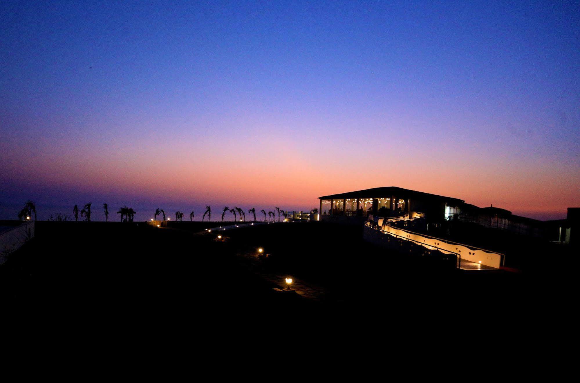 Serena Beach Resort Mandvi  Luaran gambar