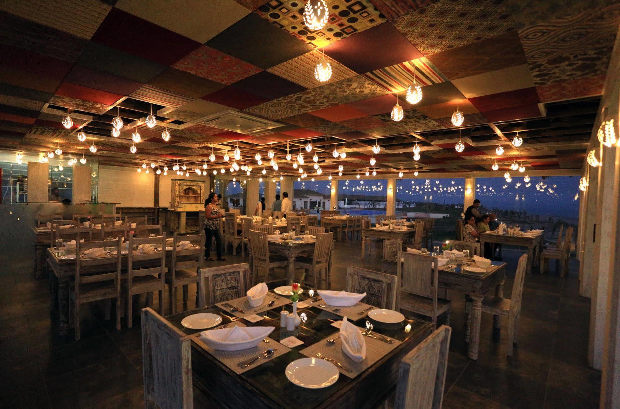 Serena Beach Resort Mandvi  Luaran gambar