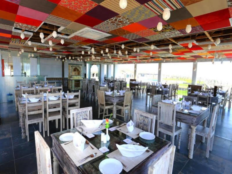 Serena Beach Resort Mandvi  Luaran gambar