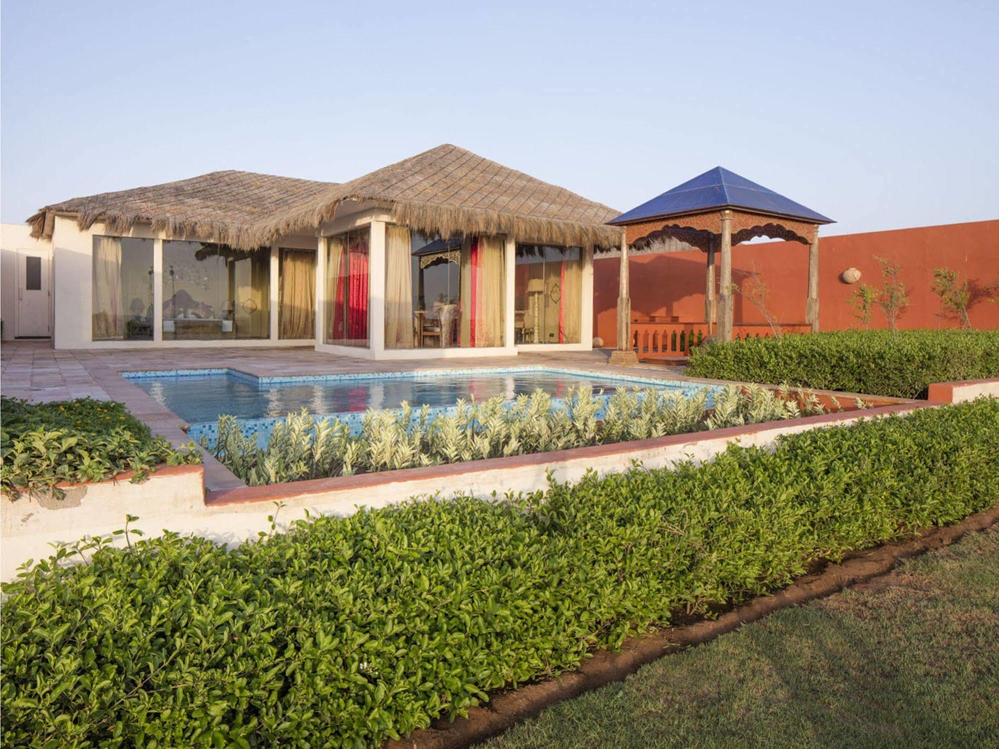 Serena Beach Resort Mandvi  Luaran gambar